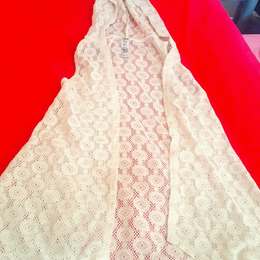 Beautees,M(10/12), whiteish Beige